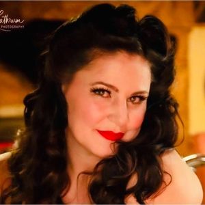 Meet your Posher, Christine